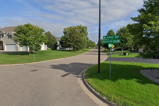 Teen Duo Accused of Mail Theft in Late-Night Spree, Arrested by Police in Suburban Neighborhood