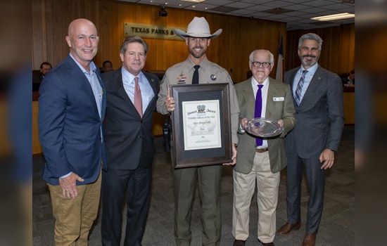Texas Game Warden Dewayne Noble Honored as 2024 Officer of the Year by Shikar-Safari Club International
