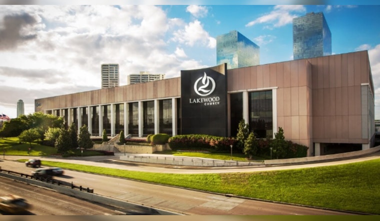 Texas Hosts 210 Megachurches: Houston Leads with 37, Lakewood Church Attracts 45,000 Believers