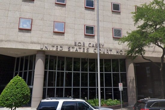 Texas ICE Officer Charged with Laundering $700K in Undercover Sting Operation