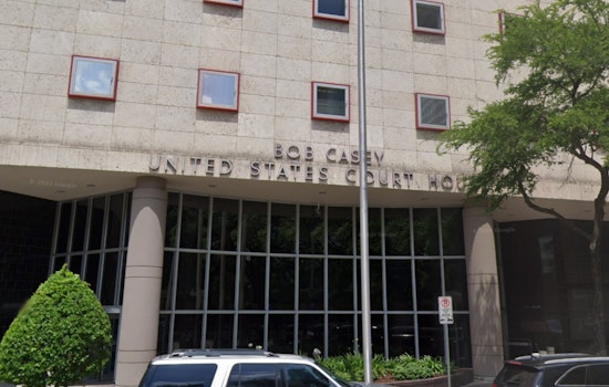 Texas ICE Officer Charged with Laundering $700K in Undercover Sting Operation