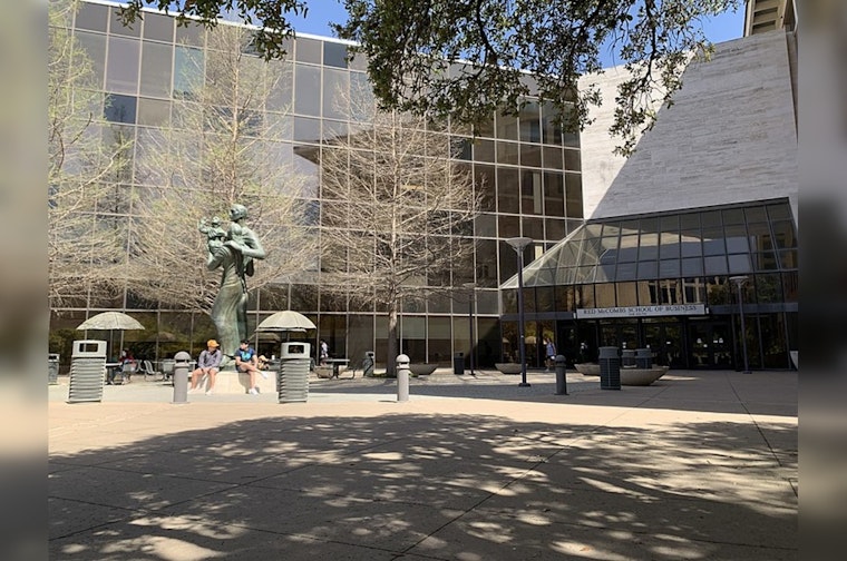 Texas McCombs Study Shows Stricter Tax Enforcement Drives Multinationals to Offshore Havens