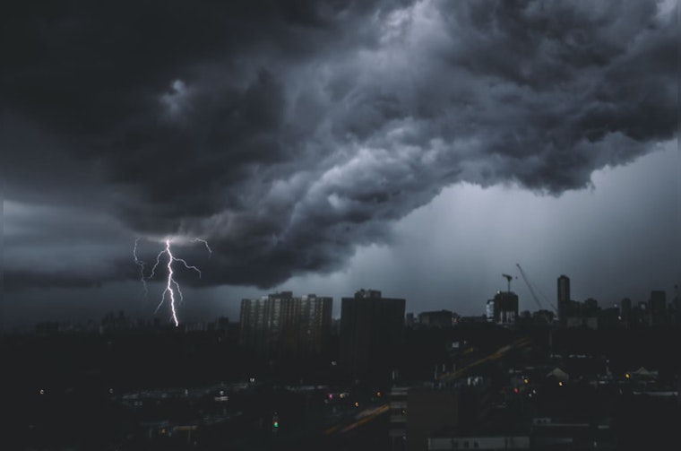 Texas on High Alert: Governor Abbott Mobilizes Emergency Resources Amid Severe Weather Warnings