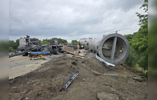Two Killed, One Critically Injured in Temple as 350,000-pound Load Falls from 18-Wheeler