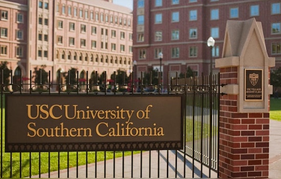 USC Protesters Confront Police Amid Tensions Over Palestine-Israel Conflict