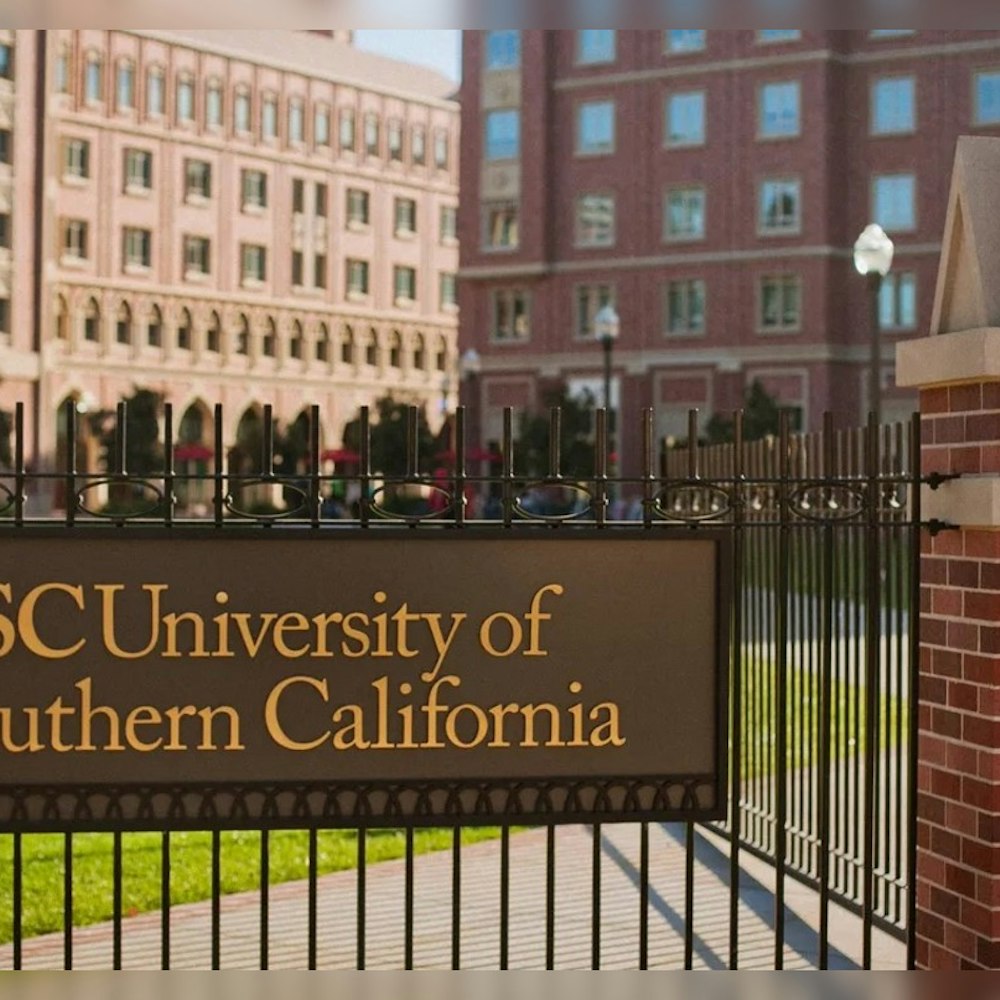 USC Protesters Confront Police Amid Tensions Over Palestine-Israel Conflict