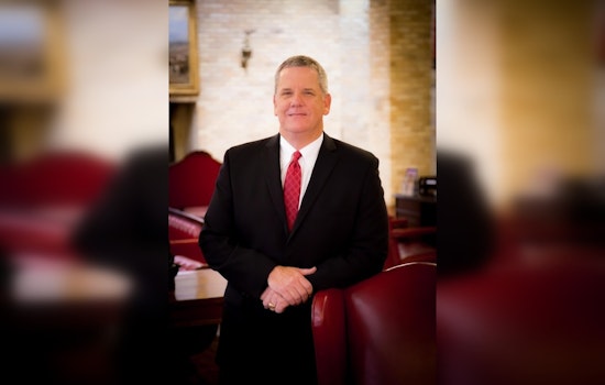 Uvalde Faces Leadership Shuffle as Mayor Smith Resigns Amidst Controversial Shooting Report Aftermath