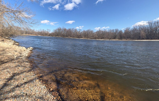 Volunteers Needed for Mississippi River Cleanup in Maplewood on Earth Day