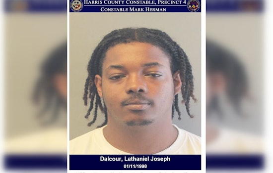 Wanted Felon Lathaniel Dalcour Arrested During Traffic Stop in North Wayside for Evading, Weapon Charges
