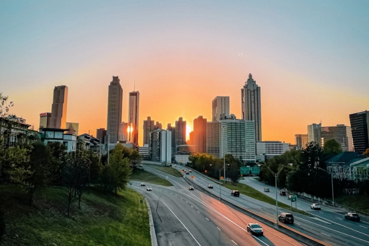 Warm Week Ahead for Atlanta with Sun and Possible Showers, NWS Advises