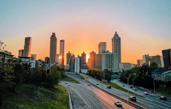 Warm Week Ahead for Atlanta with Sun and Possible Showers, NWS Advises