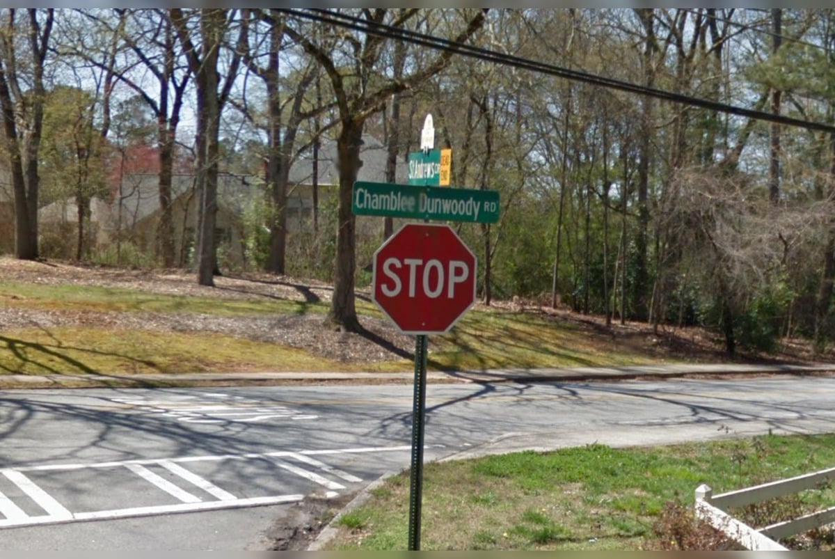 Water Main Break Closes Chamblee Dunwoody Road in Dunwoody, Disrupting
