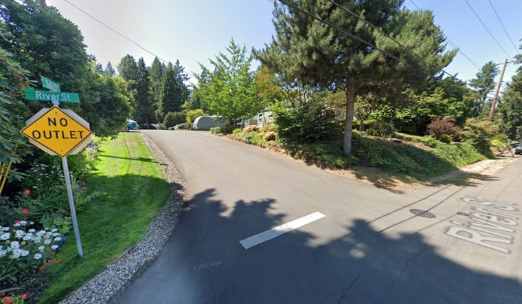 West Linn Emergency Crews Swiftly Address Sewer Spill Near Willamette River, Advise Public to Avoid River Stretch