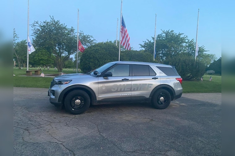 Wisconsin Man Found Dead in Submerged Truck in Des Plaines River Near Gurnee