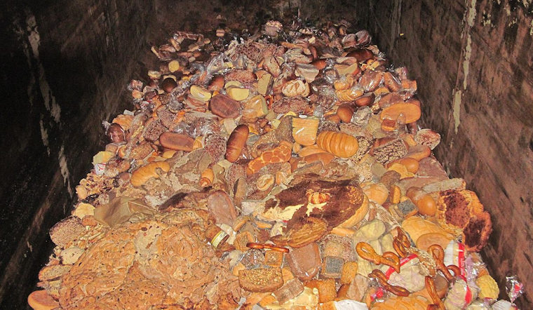 Wixom Leads Oakland County with Innovative Curbside Food Scrap Recycling Program