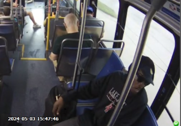 Austin Police Seek Public's Aid in Identifying Suspect in Daylight Robbery and Assault at King Liquor