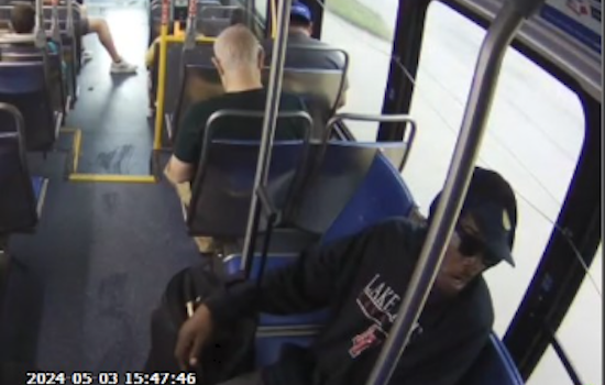 Austin Police Seek Public's Aid in Identifying Suspect in Daylight Robbery and Assault at King Liquor