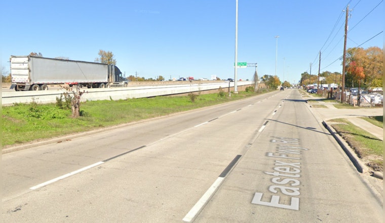18-Wheeler Crash Shuts Down Eastex Freeway HOV Lanes, No Injuries Reported