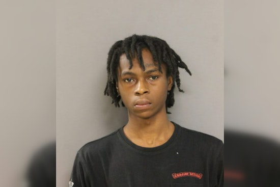 18-Year-Old Charged With Aggravated Vehicular Hijacking, Armed Robbery in Chicago