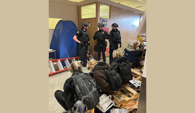 30 Arrested at Portland State University Following Second Library Breach, Police Meet Resistance, Injuries Reported
