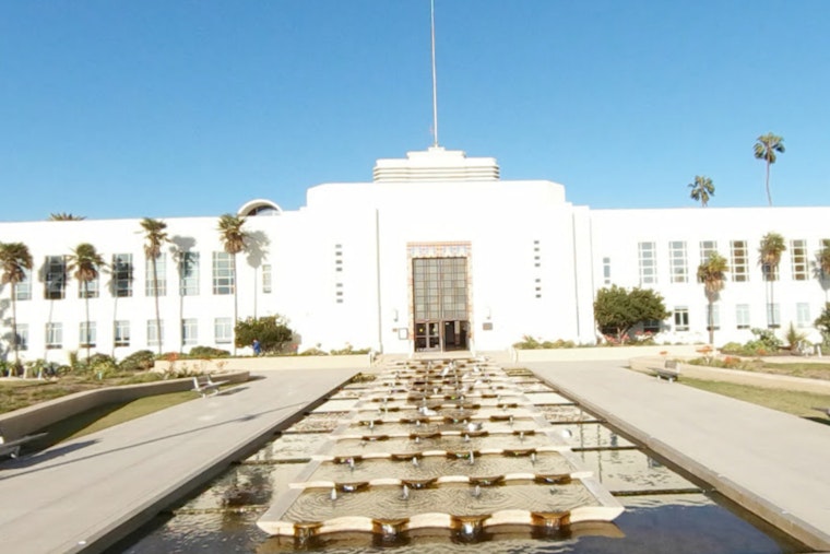 32nd Annual Juneteenth Celebration in Santa Monica: Empowerment, Pride, and Soul-Stirring Music on Deck
