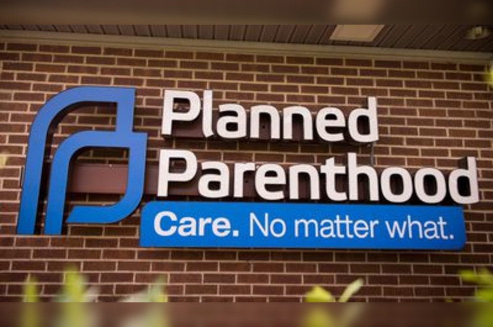 Planned Parenthood's New Illinois Service Delivers Abortion Pills Via App, Easing Access Amid Controversy