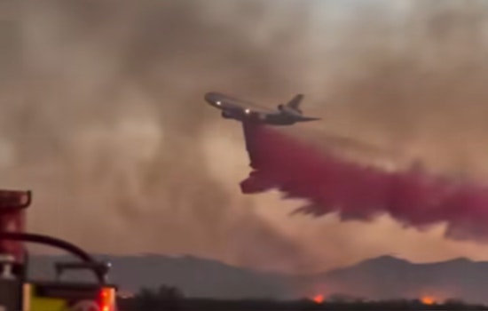 Aerial Giant DC-10 Tanker Joins Fight Against Arizona Wildfires, Delivers Critical Support From the Skies