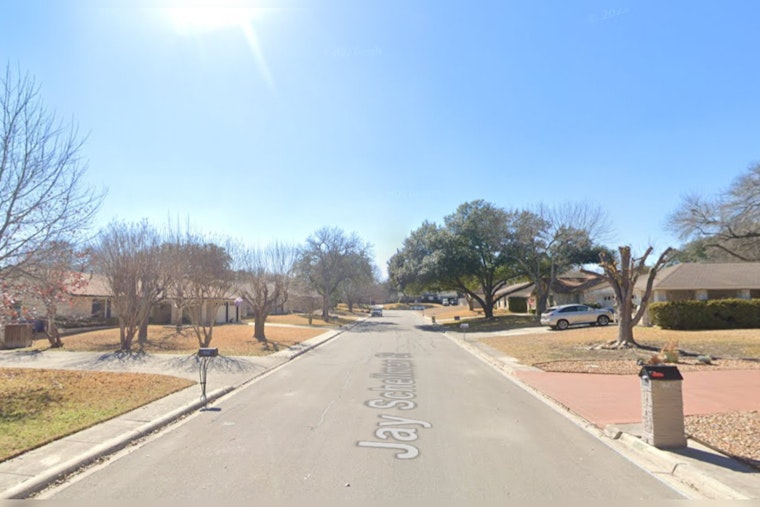 Amber Alert in Carrizo Springs, Desperate Search for Siblings Snatched in Daylight