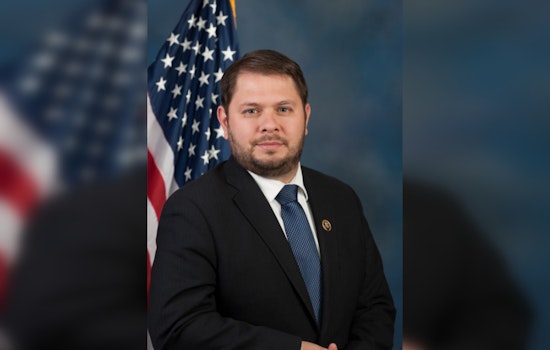 Arizona Rep. Gallego Endorses DHS Asylum Rule Overhaul to Safeguard Arizonans