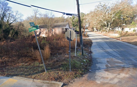 Atlanta Police Seek Leads After Mother Fatally Shot with Toddler in Car on Hollywood Road NW