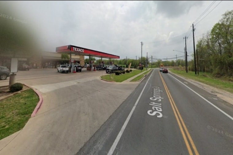 Austin Police Fatally Shoot Suspect with Molotov Cocktail After Texas Gas Station Standoff