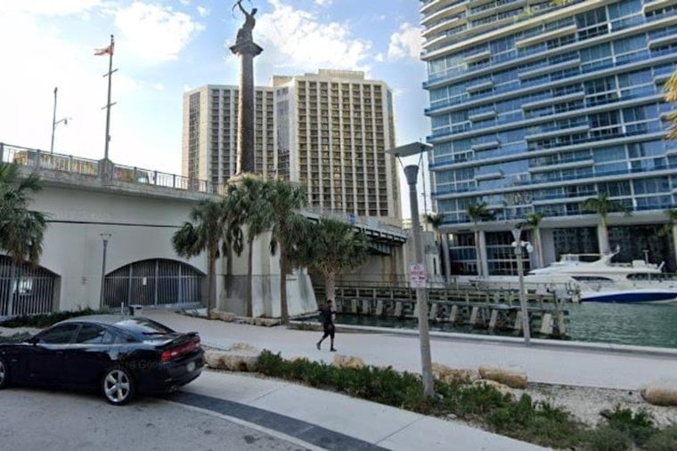 Boat Captain's Quick Response Aids in Rescue of Woman Who Jumped from Miami's Brickell Avenue Bridge