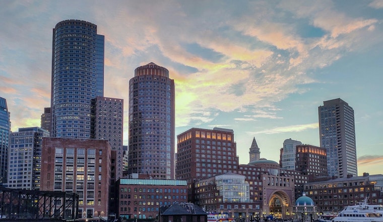 Boston to See Mild and Partly Cloudy Weekend with Mother's Day Showers Possible