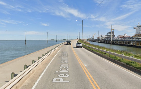 Bridge Collapse and Oil Spill in Galveston After Barge Accident Prompts Emergency Response