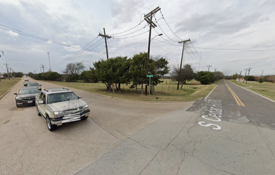 Cedar Hill Intersection Reopens Swiftly Following Structure Fire, Traffic Flow Returns to Normal