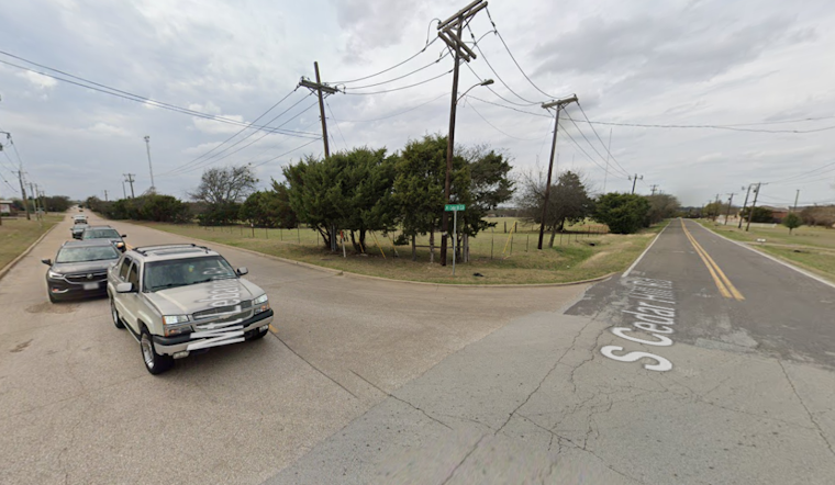 Cedar Hill Intersection Reopens Swiftly Following Structure Fire, Traffic Flow Returns to Normal