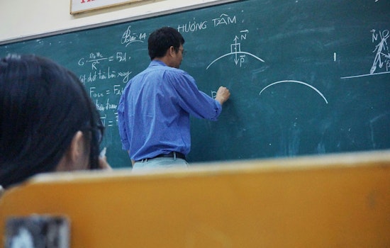 Central Texas School Districts Announce Pay Raises to Retain Educators Amid Budget Strain