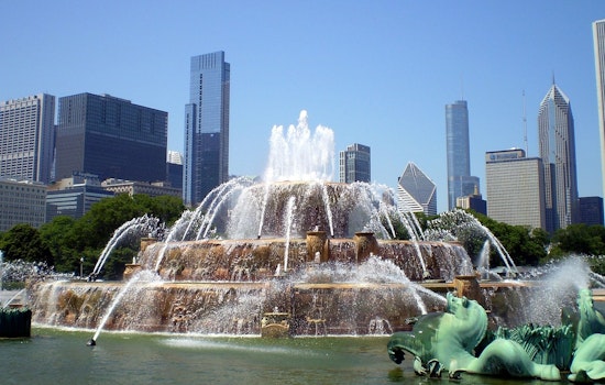 Chicago Buckingham Fountain's Spectacular Switch-On Ceremony