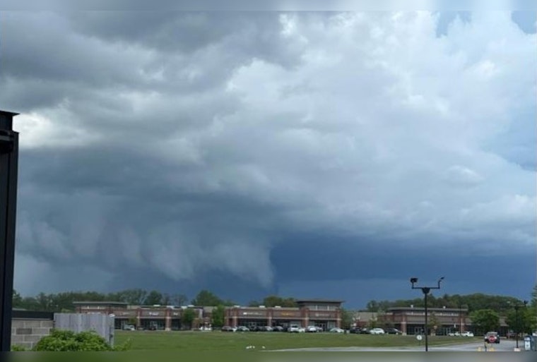 Chicago on Alert for Severe Weather With Thunderstorms and Tornado Risk Ahead of Memorial Day Weekend