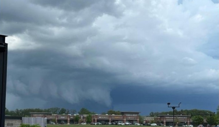 Chicago on Alert for Severe Weather With Thunderstorms and Tornado Risk Ahead of Memorial Day Weekend