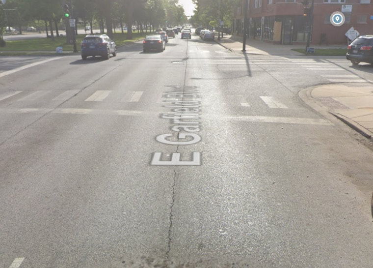 Chicago Police Issue Alert for Armed Suspect After Daytime Robberies in 2nd District