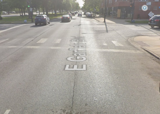 Chicago Police Issue Alert for Armed Suspect After Daytime Robberies in 2nd District