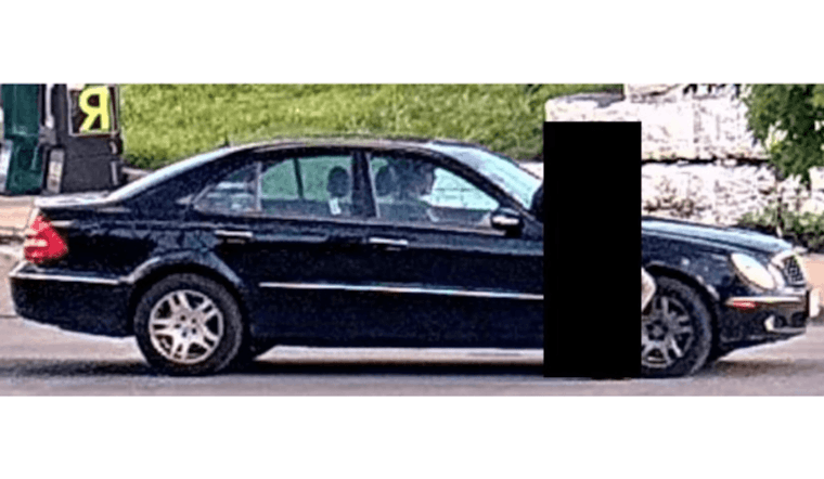 Chicago Police Seek Public's Help to Find Driver in Hit-and-Run Near Metra Clybourn Station