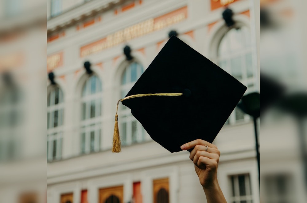 Chicago Shooting Survivor Tavon Tanner Graduates Amid City's Violence Crisis