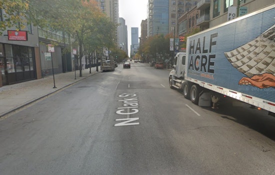 Chicago's Clark Street Welcomes Expanded Outdoor Dining Amid Partial Vehicle Traffic