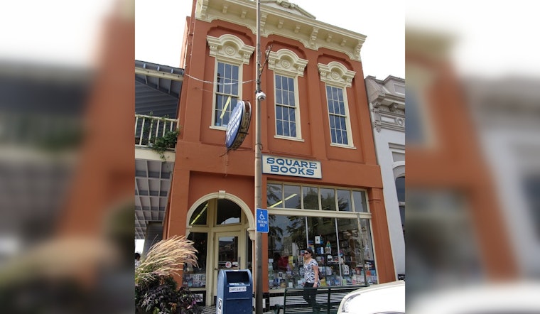 Chicago's Independent Bookstores Experience Resurgence, Fostering Community Connection In A Digital Age