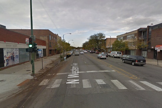 Chicago's North Side Hit by Spate of Armed Robberies, Police Seeking Suspects