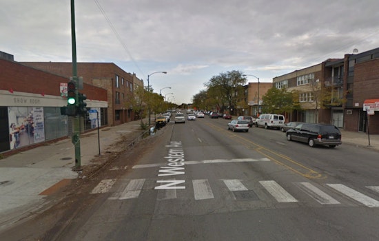 Chicago's North Side Hit by Spate of Armed Robberies, Police Seeking Suspects