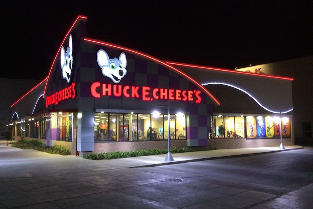 Chuck E. Cheese Nostalgia Fades as Animatronic Band Set to Retire, LA and NY Locations Keep the Magic Alive