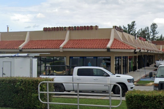 Customers Outraged as West Miami-Dade Dry Cleaner Shuts Down, Leaves Items Locked Inside